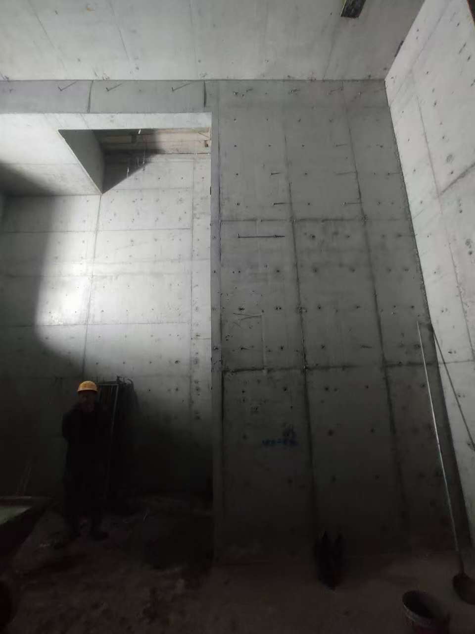 克拉玛依墙上开槽钢筋断了有影响吗